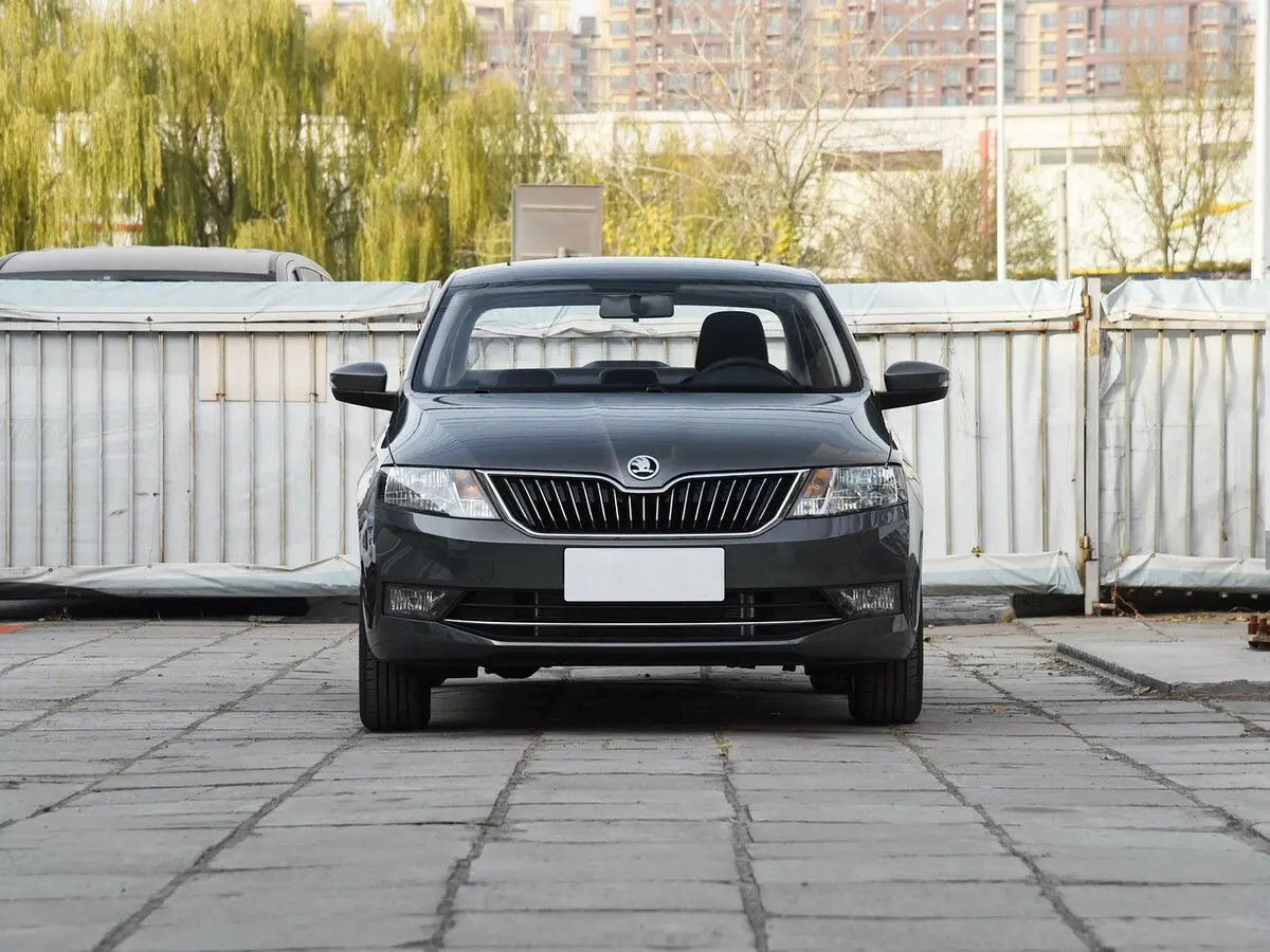 Skoda Rapid I Рестайлинг Седан L — фото 2