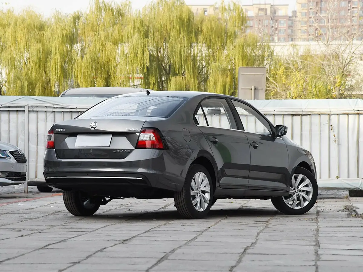 Skoda Rapid I Рестайлинг Седан L — фото 4