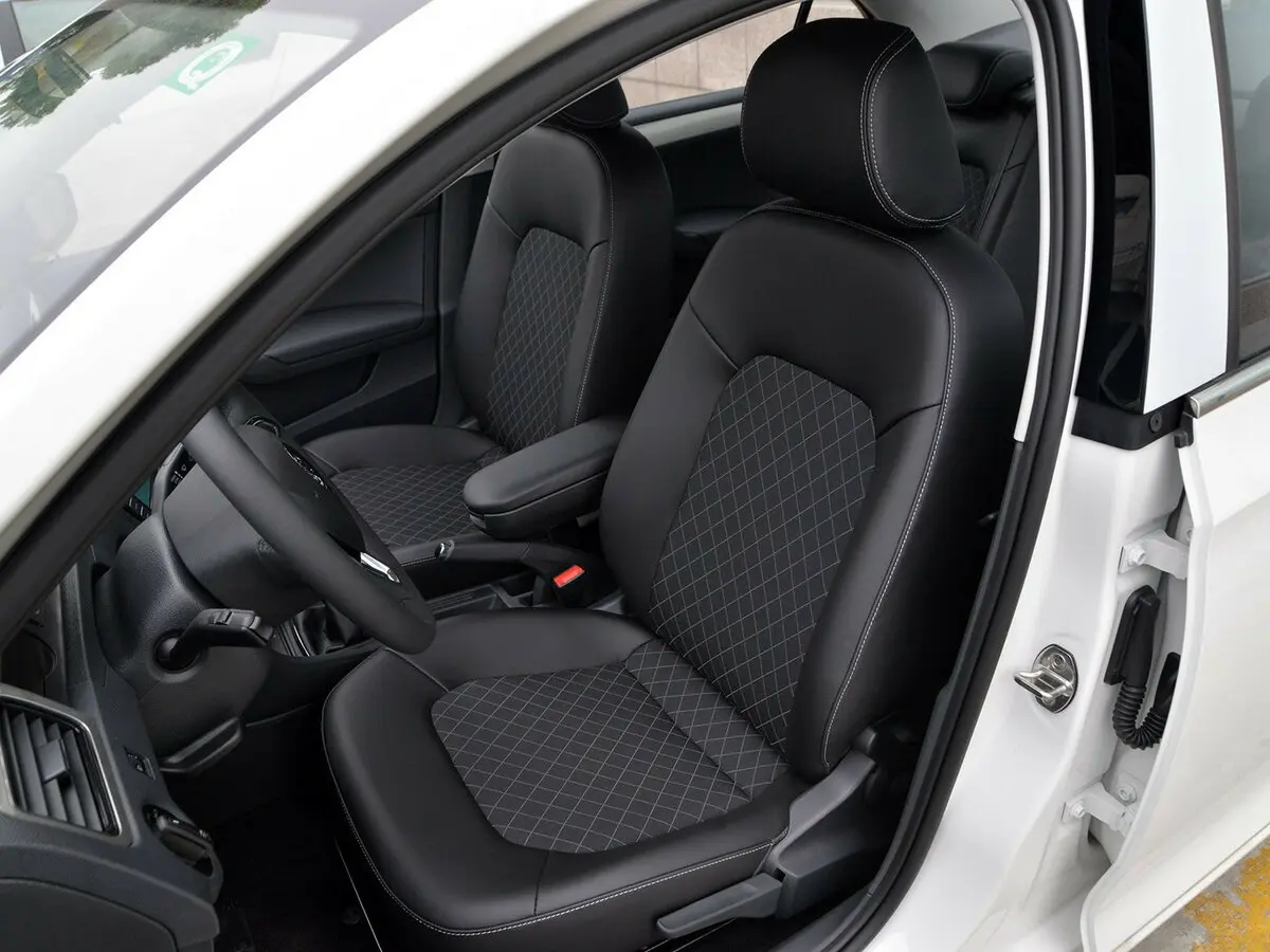 Skoda Rapid I Рестайлинг Седан L — фото 6
