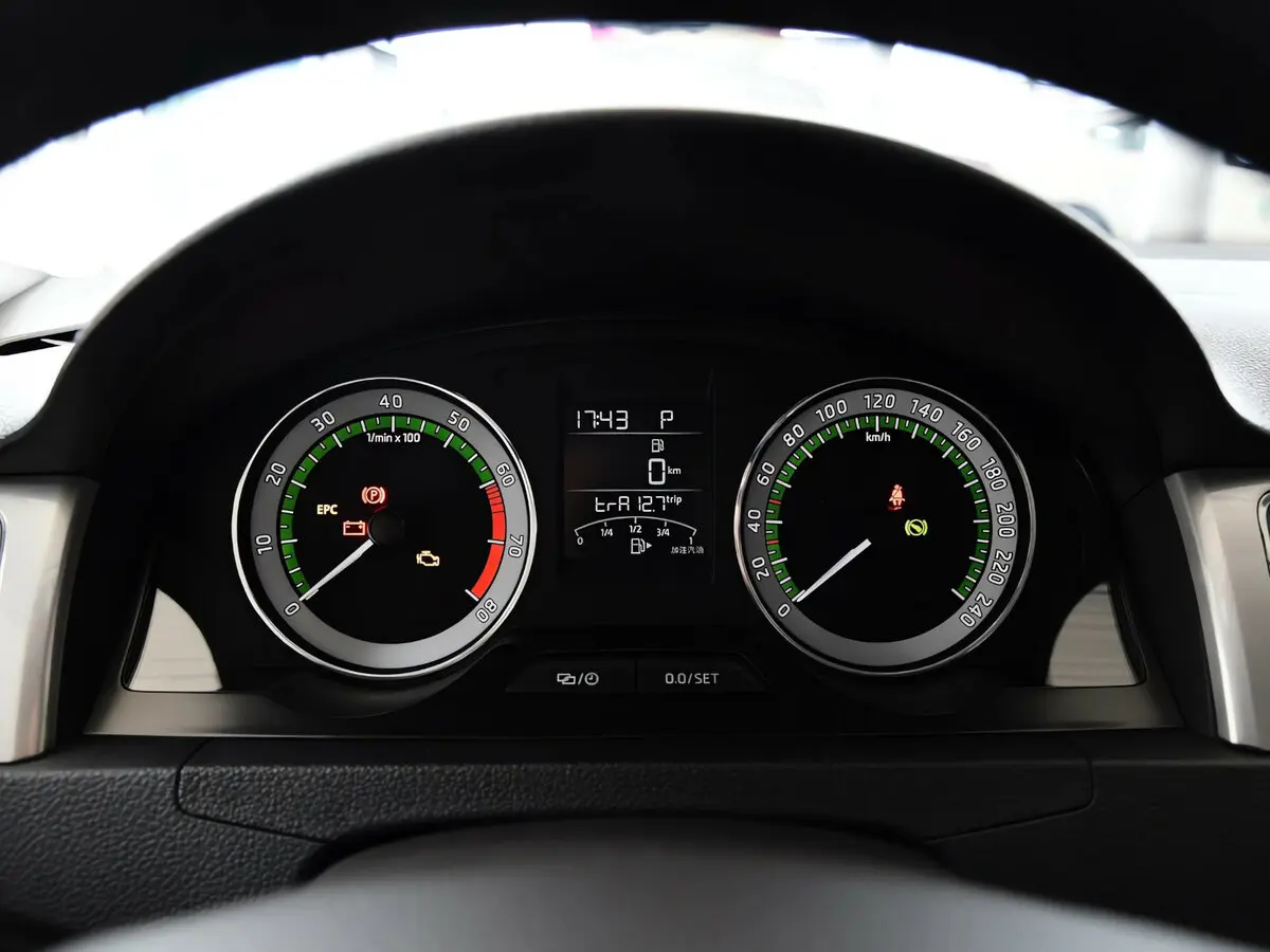 Skoda Rapid I Рестайлинг Седан L — фото 7