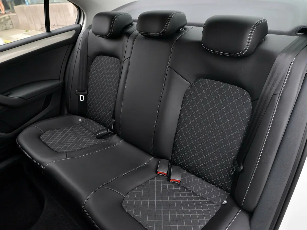Skoda Rapid I Рестайлинг Седан L — фото 10