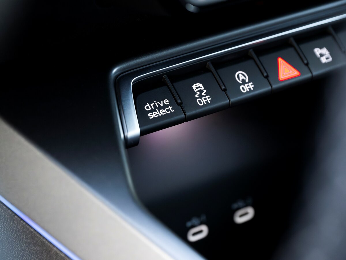Audi S3 IV (8Y) Рестайлинг Хэтчбек 5 дв. Sportback — фото 13