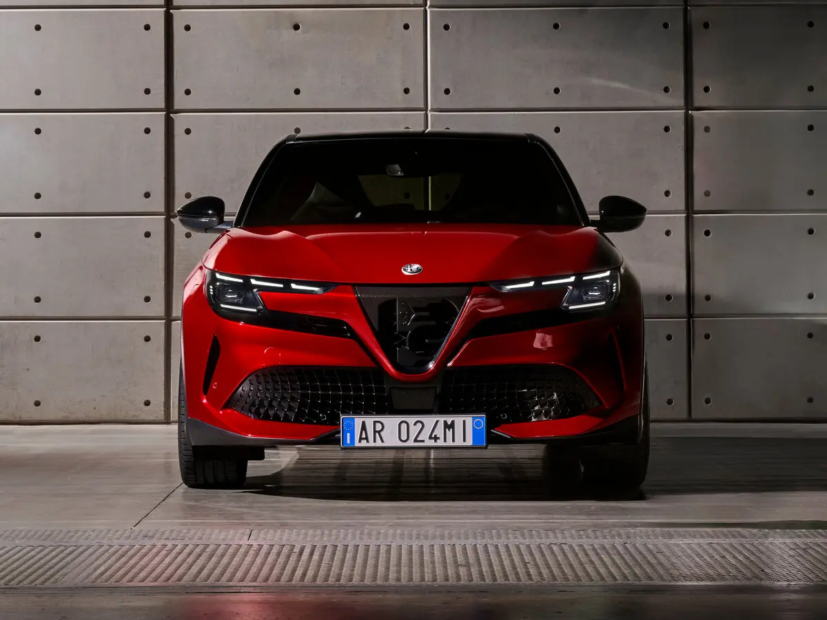 Alfa Romeo Junior 2024 – н.в. Внедорожник 5 дв. — сүрөт 3