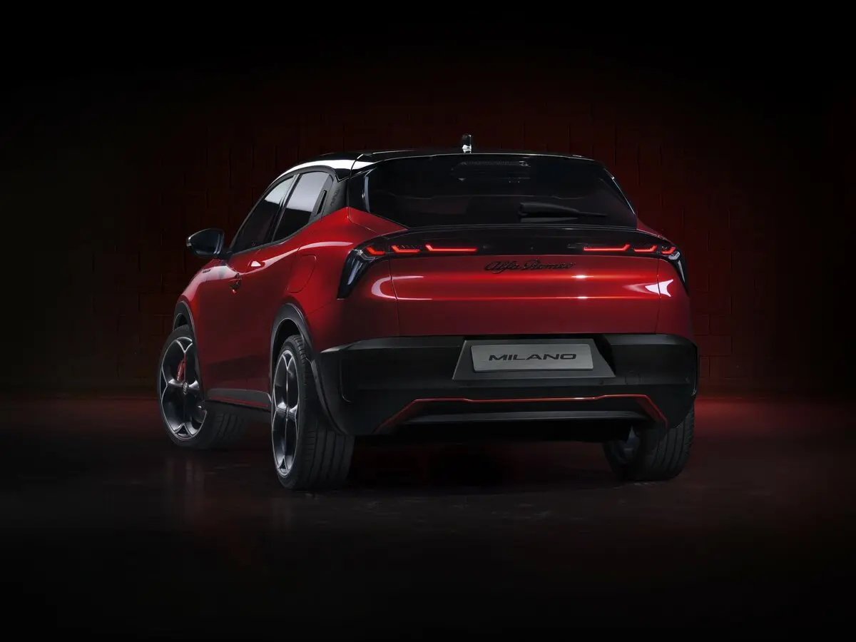 Alfa Romeo Junior 2024 – н.в. Внедорожник 5 дв. — сүрөт 5