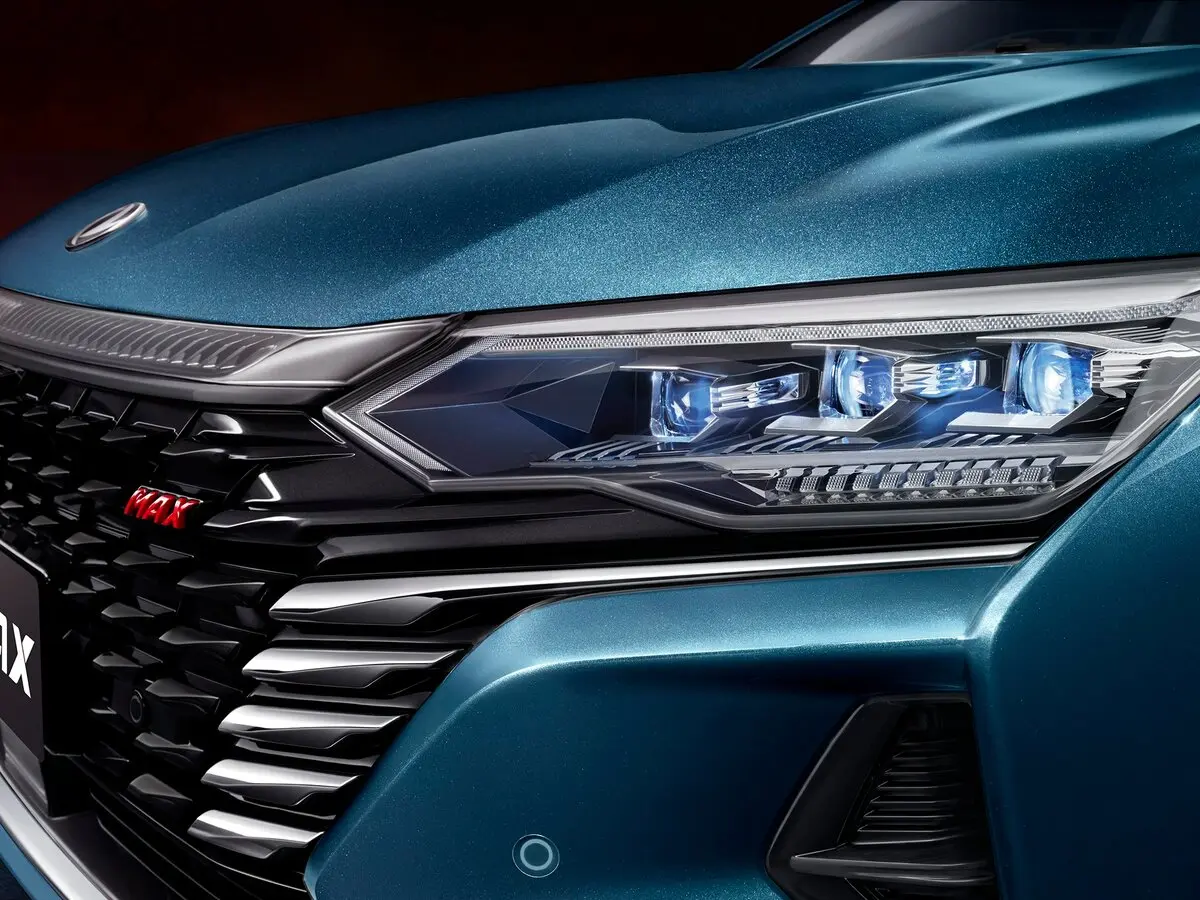 Dongfeng Aeolus Yixuan Max 2021 – н.в. Седан — photo 11