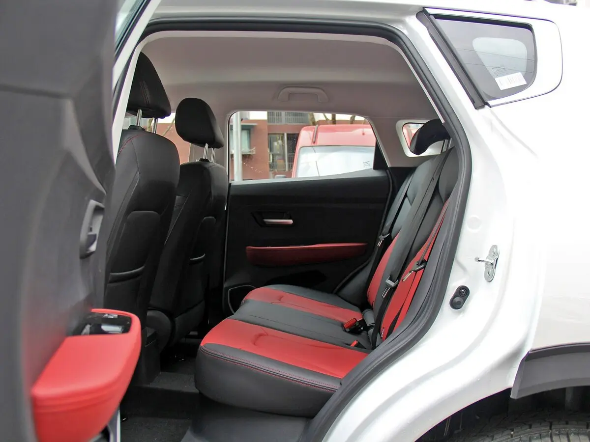Haval H2s 2016 – 2020 Внедорожник 5 дв. — photo 10