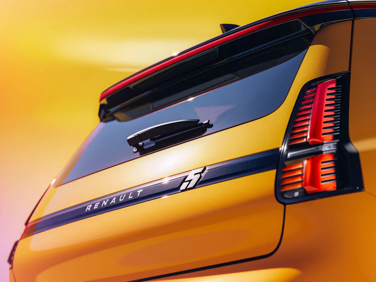 Renault 5 E-Tech III Хэтчбек 5 дв. — 照片 12