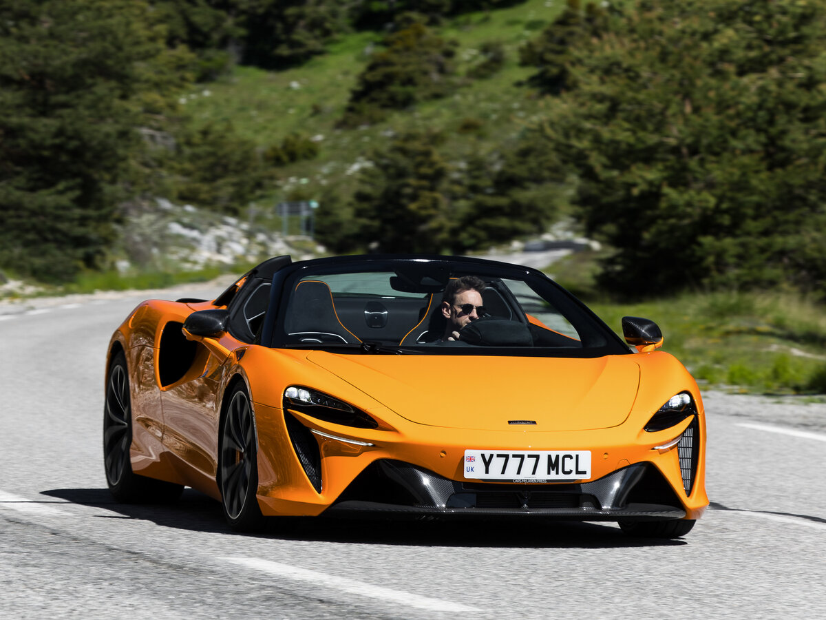 McLaren Artura 2021 – н.в. Родстер Spider — фото 3