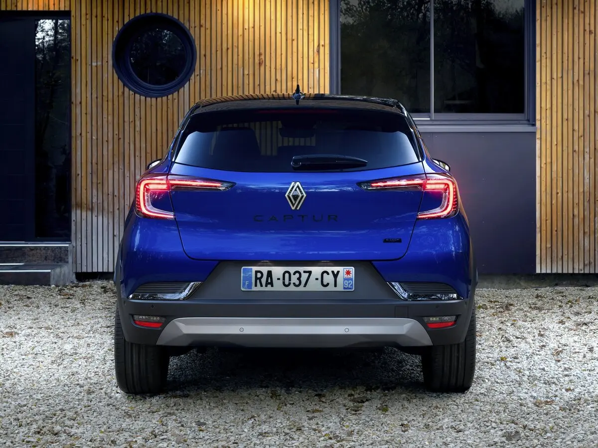 Renault Captur II Рестайлинг Внедорожник 5 дв. — photo 4