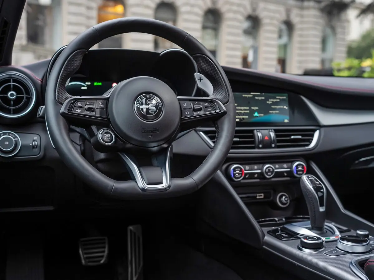 Alfa Romeo Giulia II (952) Рестайлинг 2 Седан — сүрөт 8