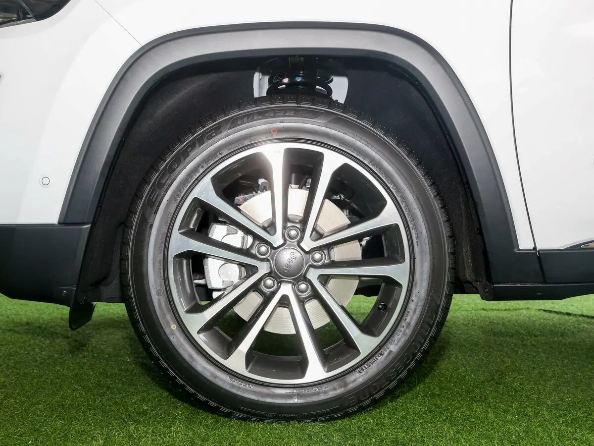 Jeep Grand Commander I (K8) Внедорожник 5 дв. — сүрөт 12
