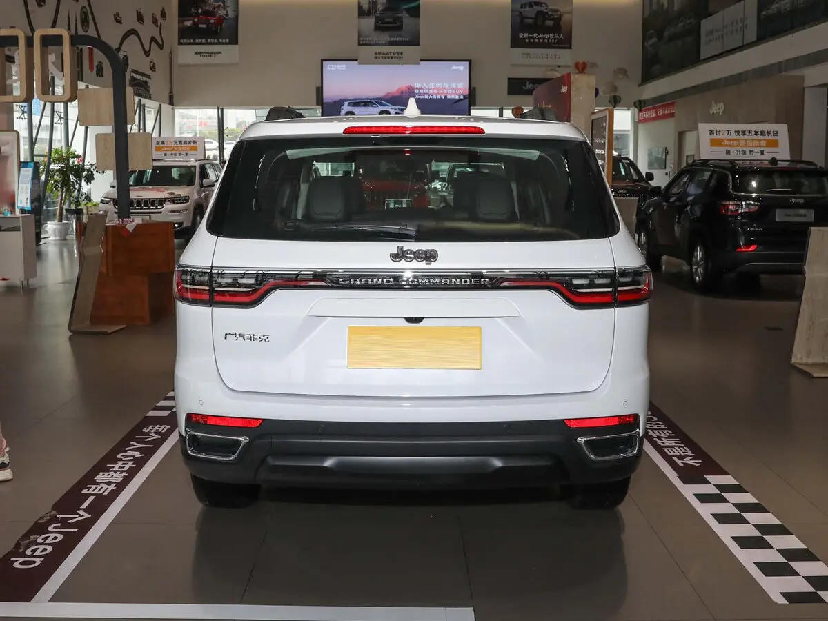 Jeep Grand Commander I (K8) Рестайлинг Внедорожник 5 дв. — сүрөт 3