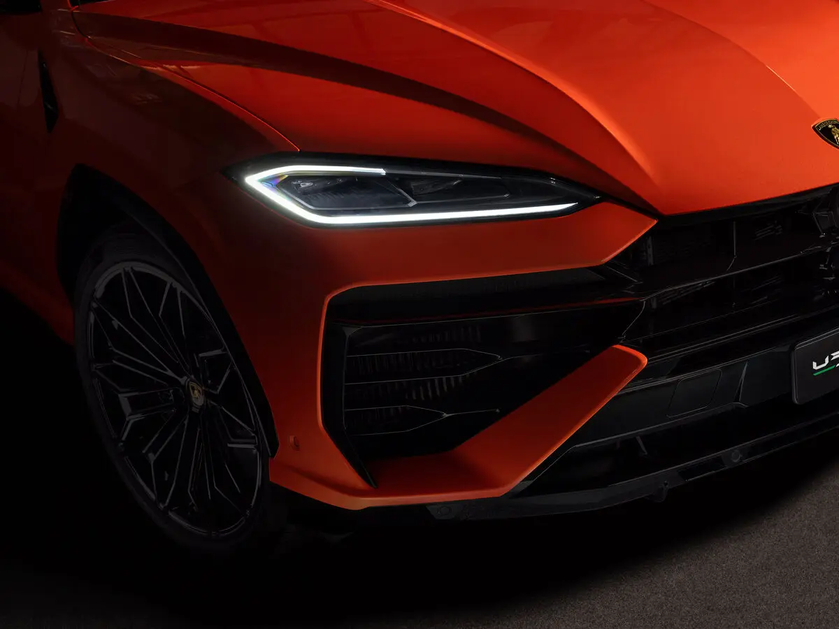 Lamborghini Urus I Рестайлинг Внедорожник 5 дв. SE — фото 8