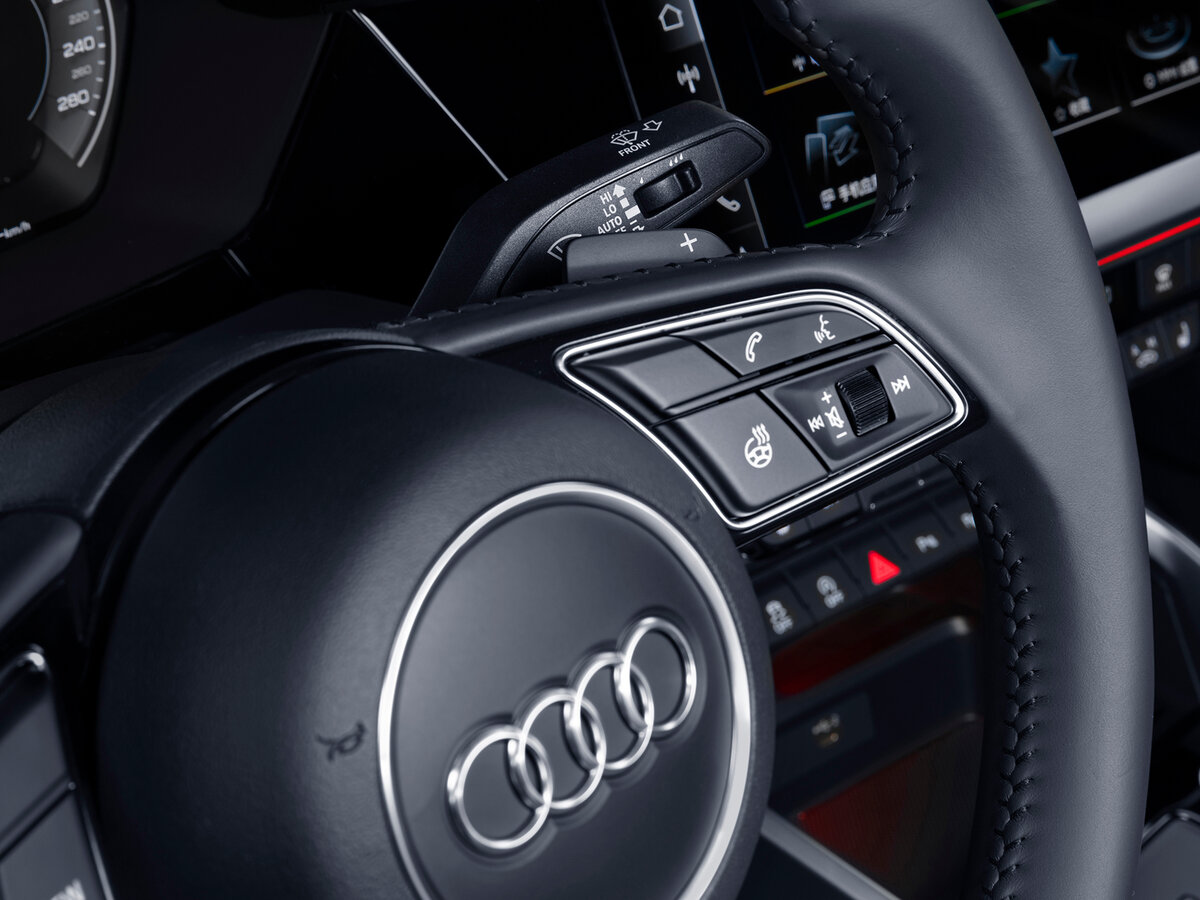 Audi A3 IV (8Y) Седан L — фото 9