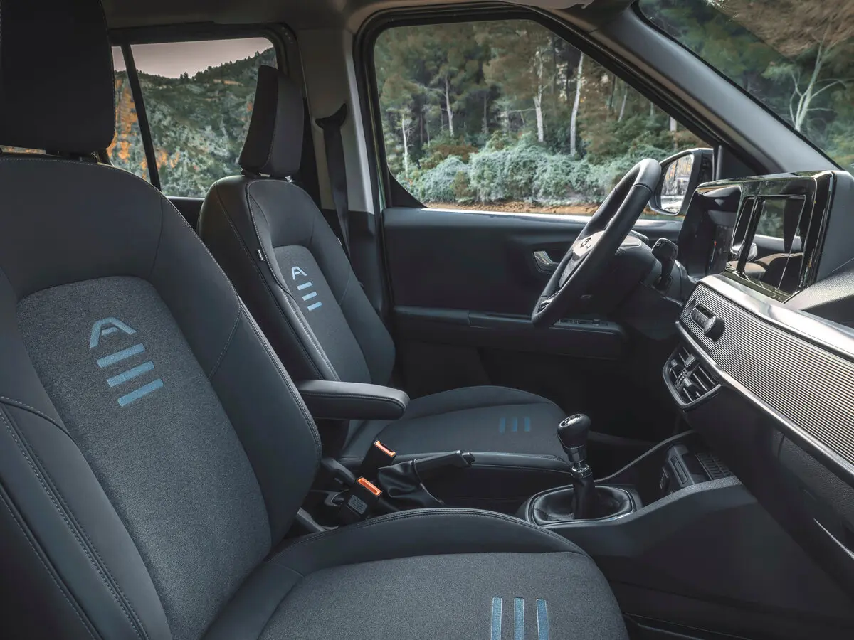 Ford Tourneo Courier II Компактвэн — сүрөт 9