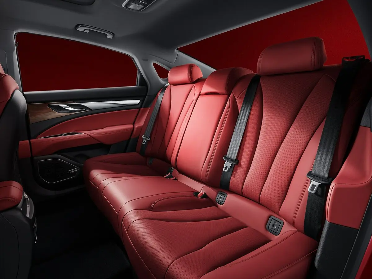 Geely GC9 I Рестайлинг Седан — сүрөт 9