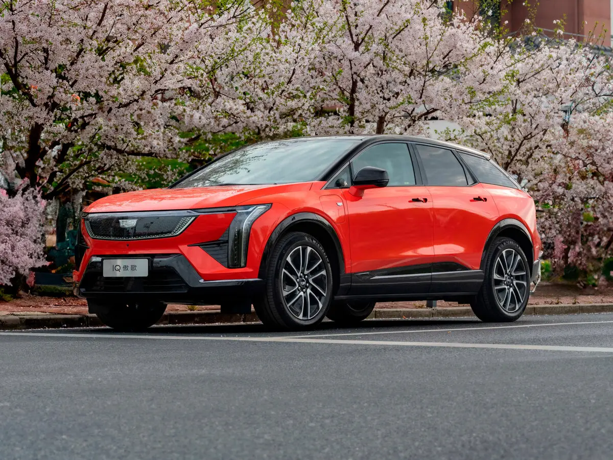 Cadillac Optiq 2024 – н.в.