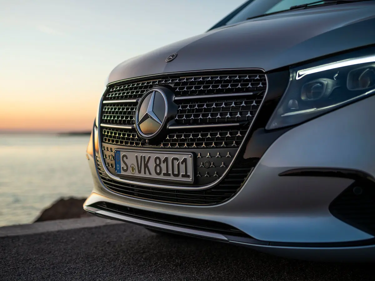 Mercedes-Benz V-Класс III (W447) Рестайлинг 2 Минивэн Compact — сүрөт 14