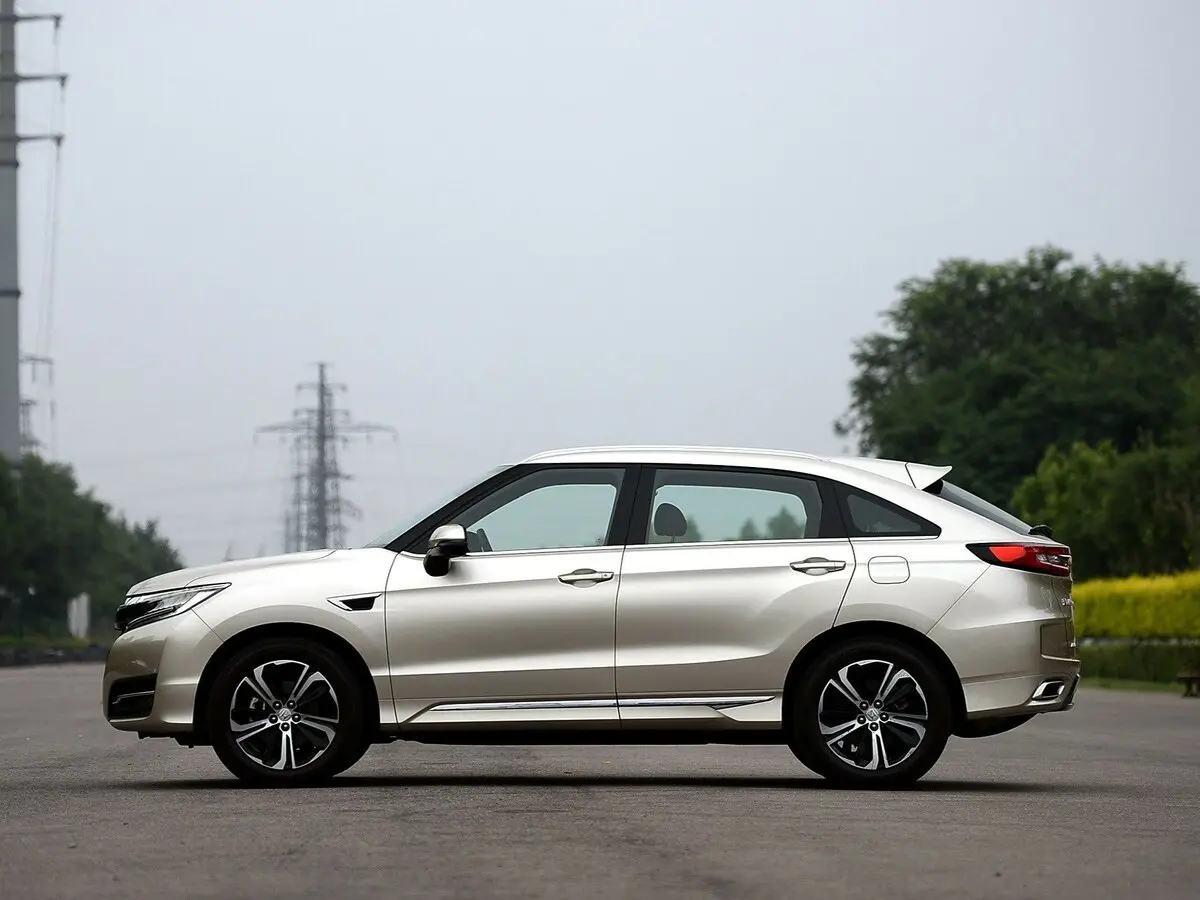 Honda UR-V I Внедорожник 5 дв. — photo 2
