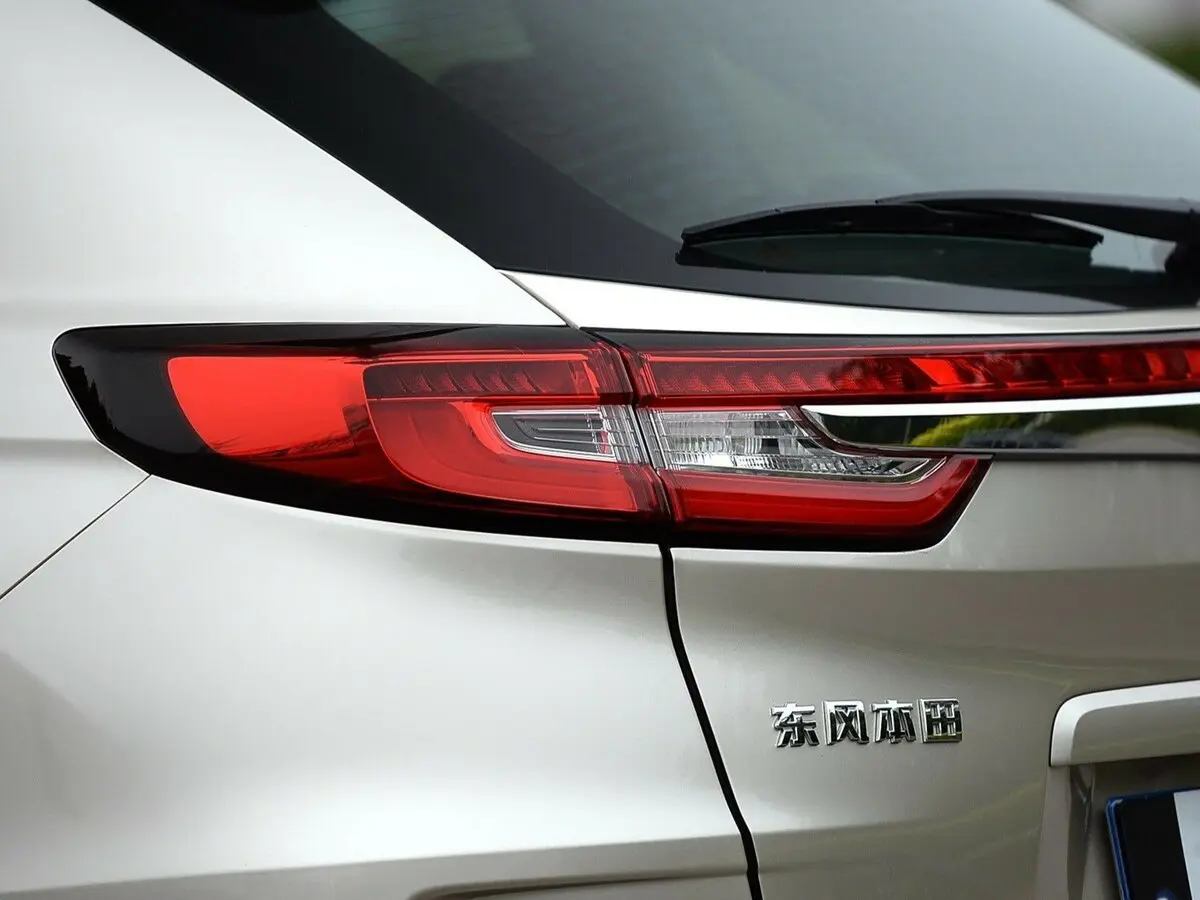 Honda UR-V I Внедорожник 5 дв. — photo 16