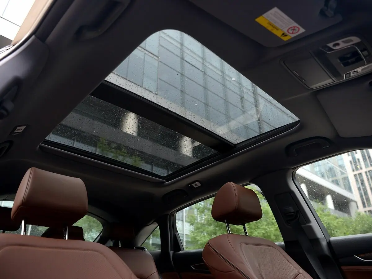 Honda UR-V I Внедорожник 5 дв. — photo 17