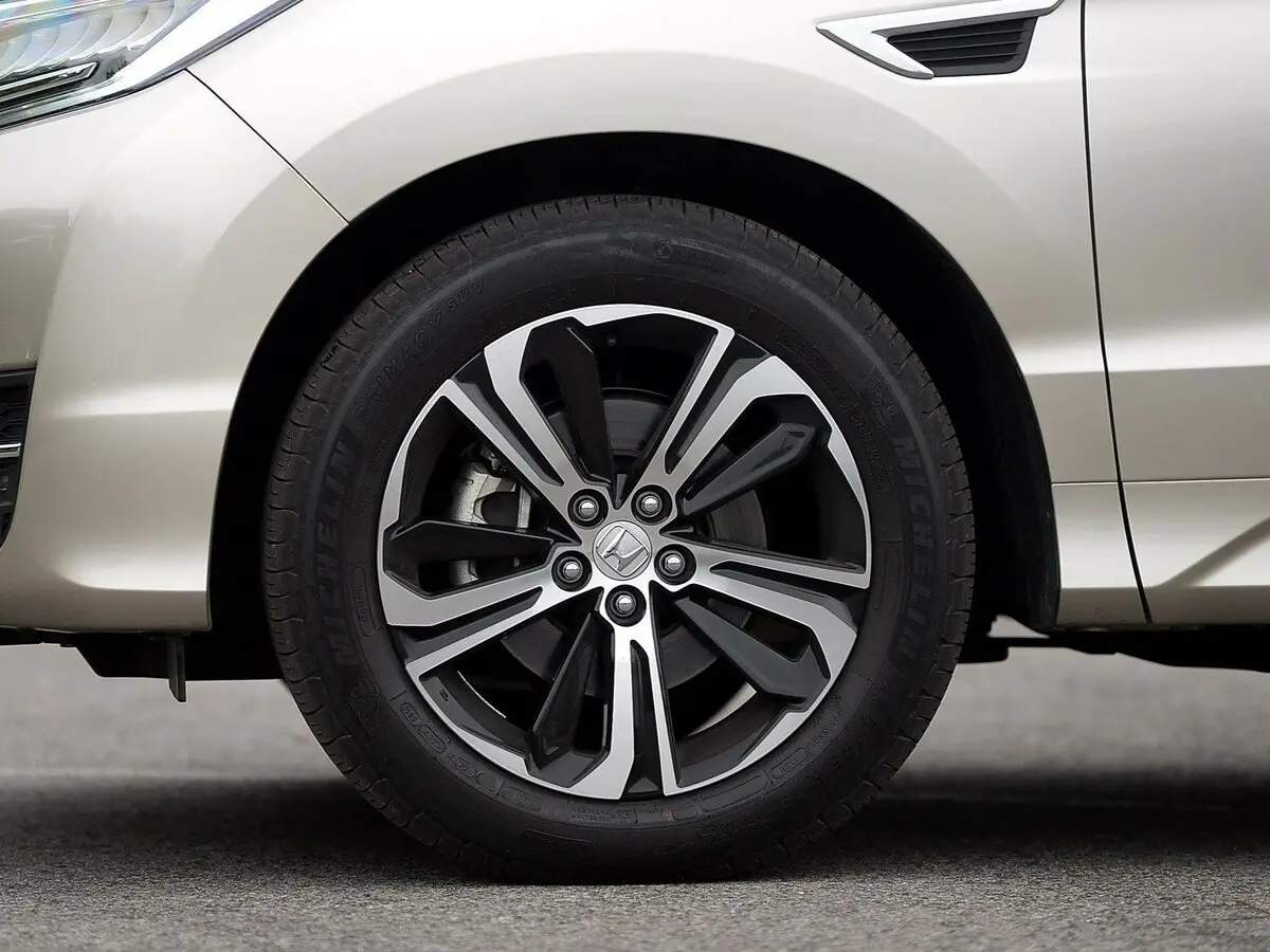 Honda UR-V I Внедорожник 5 дв. — photo 19