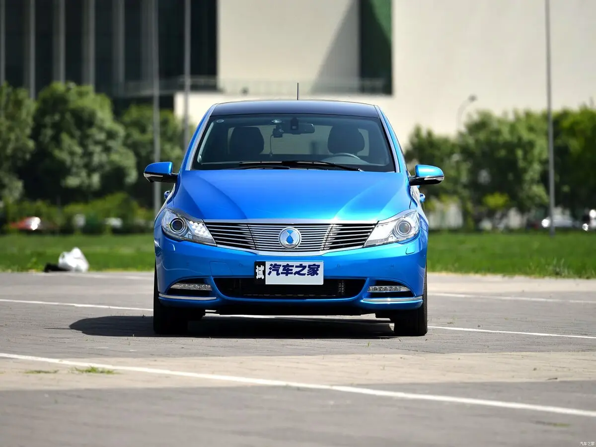 Denza 500 I Седан — сүрөт 3