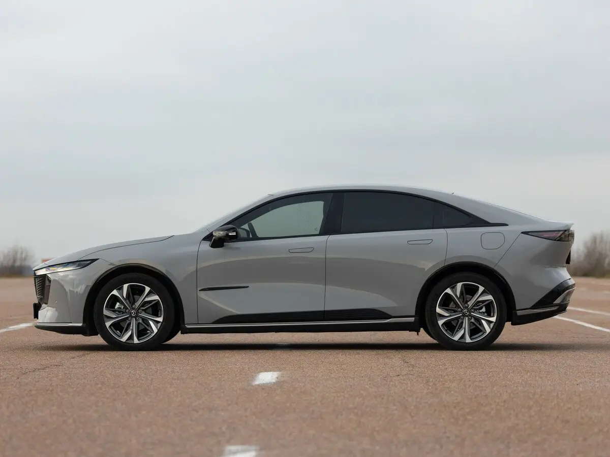 Mazda EZ-6 2024 – н.в. Лифтбек — сүрөт 15