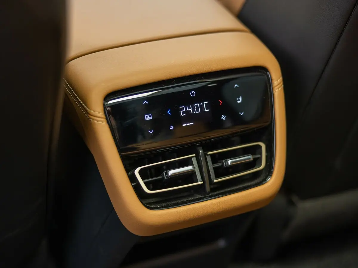 Mazda EZ-6 2024 – н.в. Лифтбек — сүрөт 30