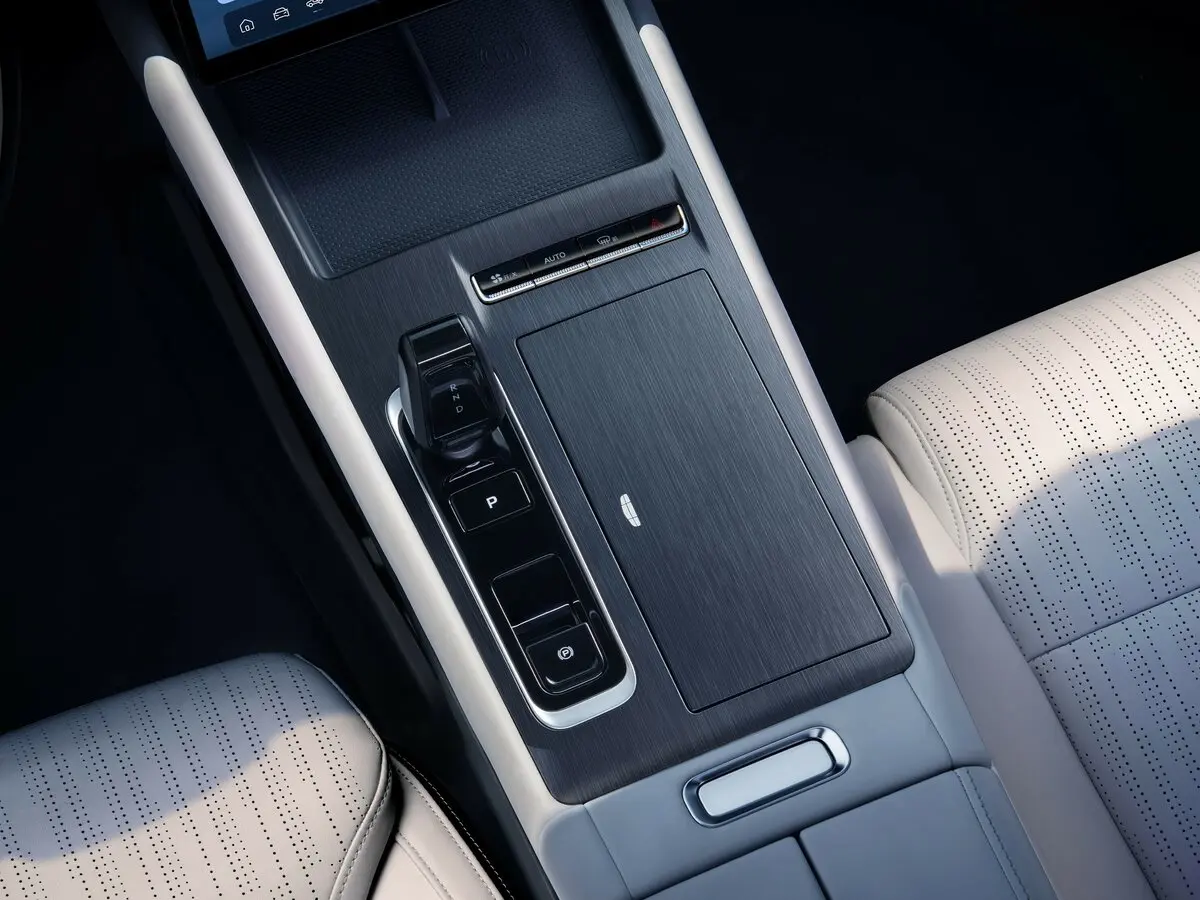 Geely Boyue L I Рестайлинг Внедорожник 5 дв. — сүрөт 11