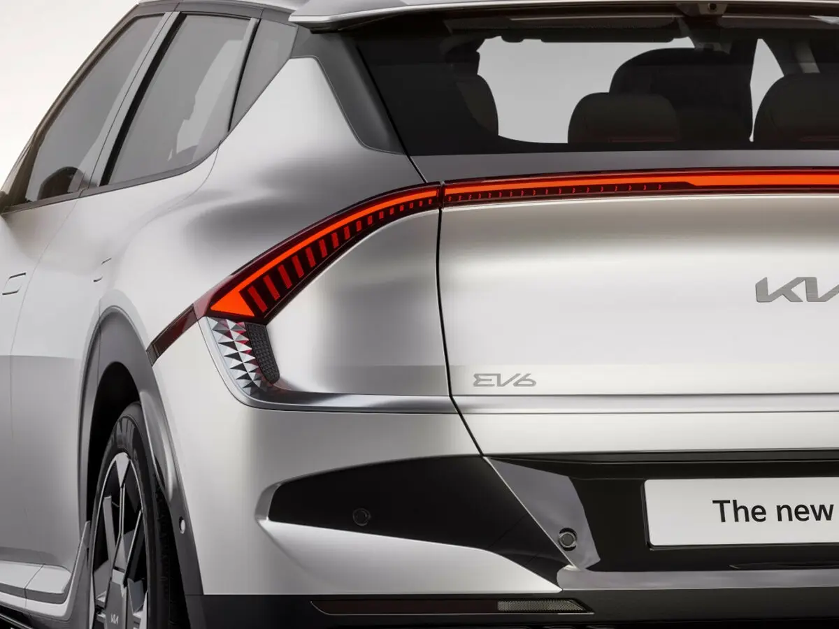 Kia EV6 I Рестайлинг Внедорожник 5 дв. — сүрөт 7