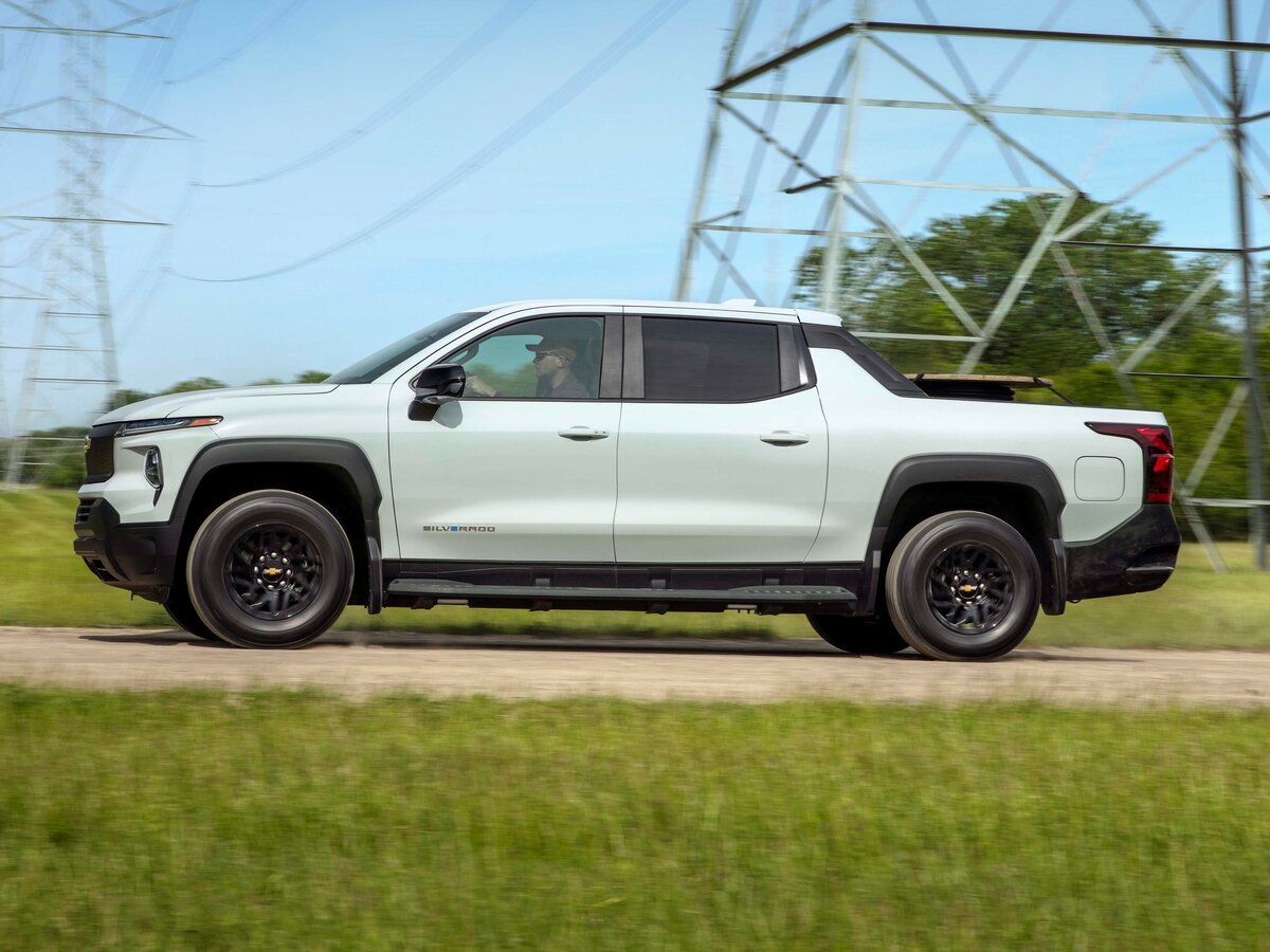Chevrolet Silverado IV (T1XX) Рестайлинг Пикап Двойная кабина EV — фото 2