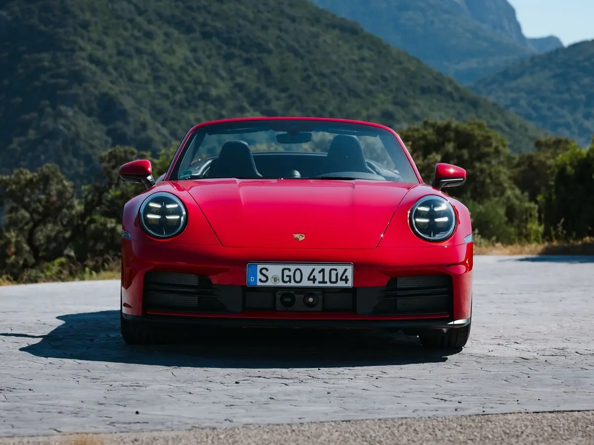 Porsche 911 VIII (992) Рестайлинг Кабриолет — сүрөт 2