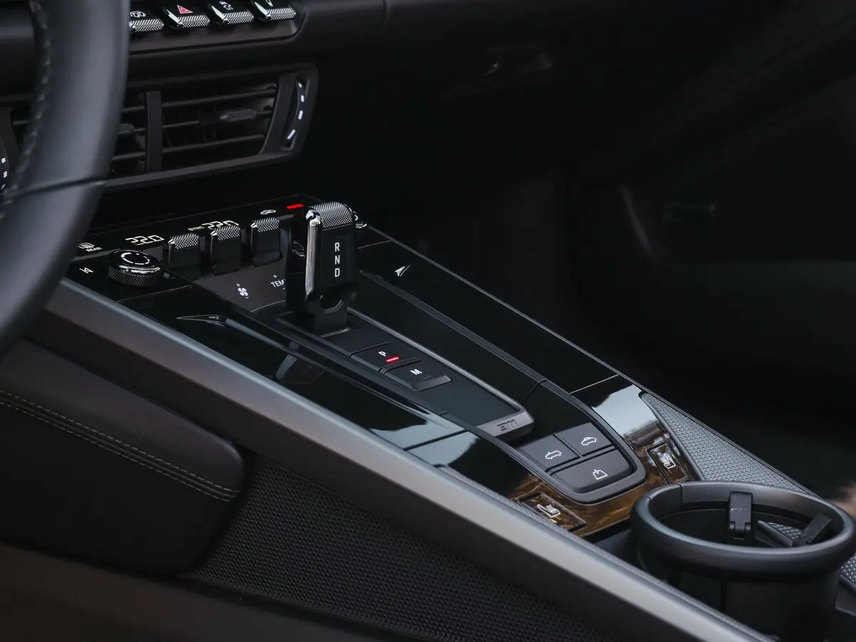 Porsche 911 VIII (992) Рестайлинг Кабриолет — сүрөт 8