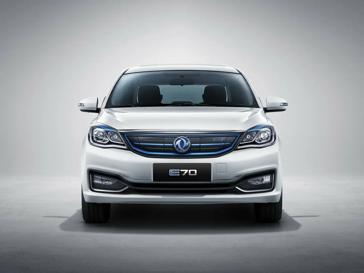 Dongfeng Aeolus E70 I Седан — photo 2