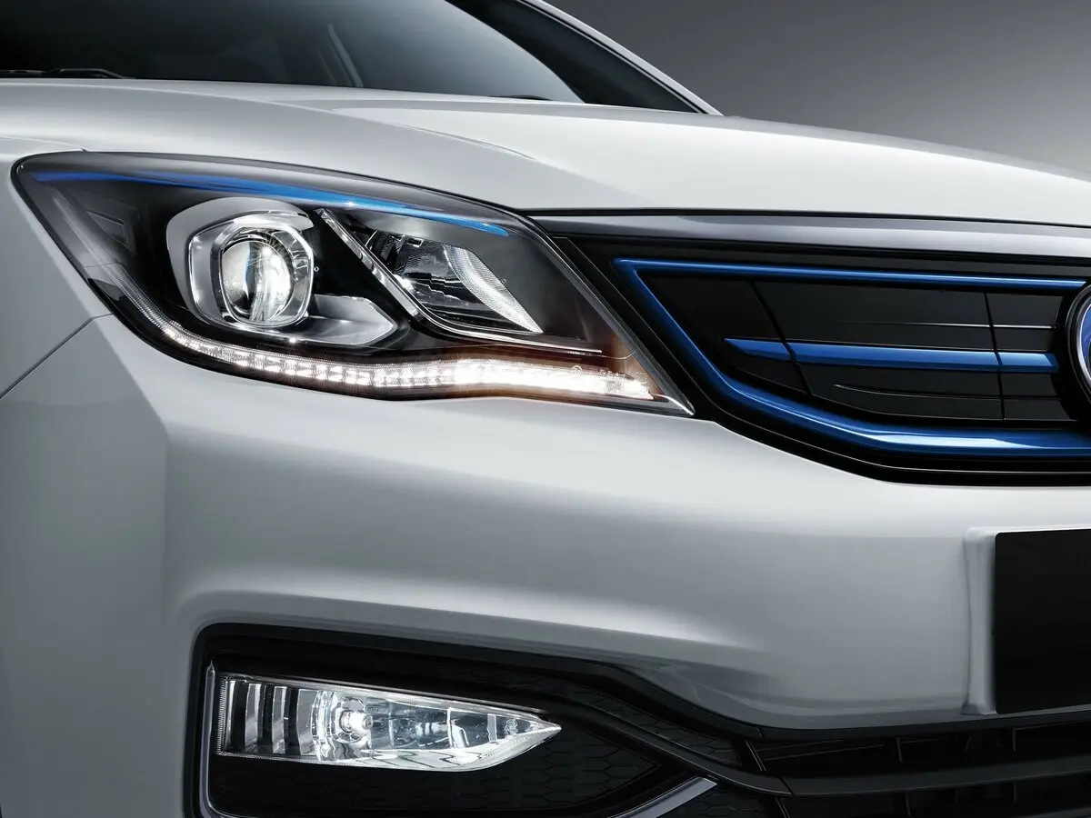 Dongfeng Aeolus E70 I Седан — photo 9