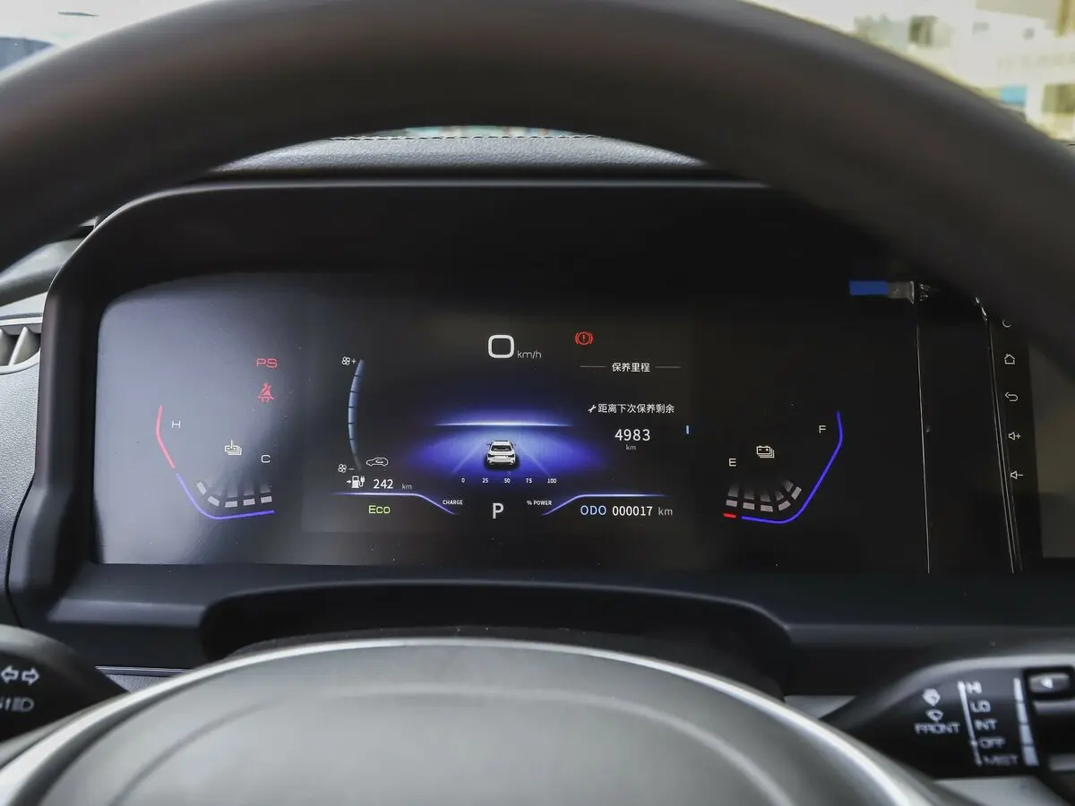 Dongfeng Aeolus E70 I (Pro) Рестайлинг Седан — 照片 2