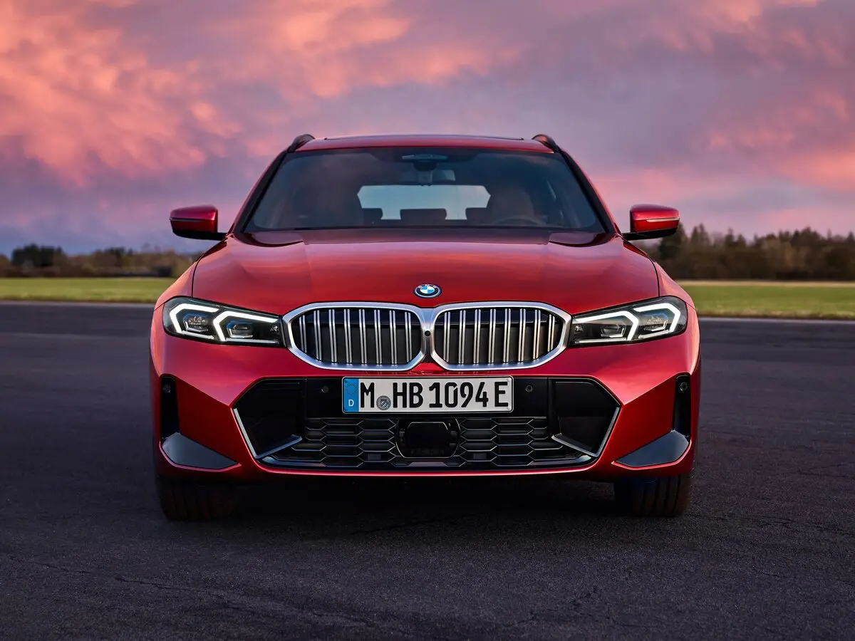 BMW 3 серии VII (G2x) Рестайлинг 2 Универсал 5 дв. — сүрөт 3
