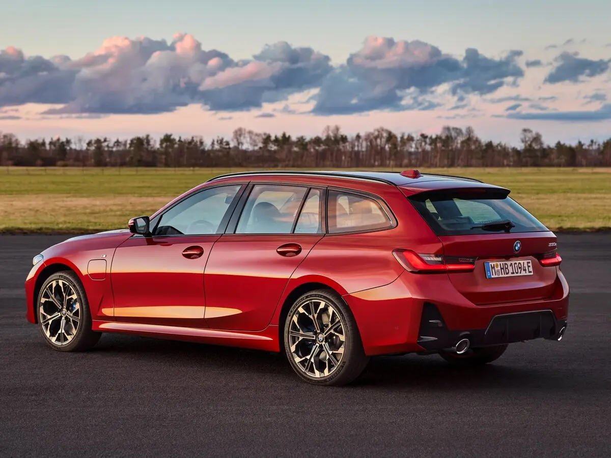 BMW 3 серии VII (G2x) Рестайлинг 2 Универсал 5 дв. — сүрөт 5