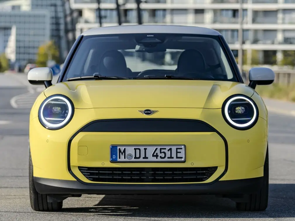 Mini Hatch IV (F65/F66/J01) Хэтчбек 3 дв. Cooper Electric — фото 3