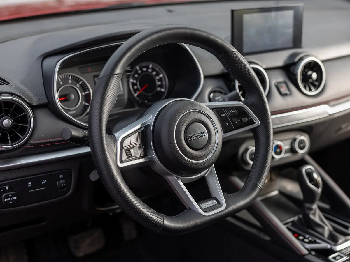 Dongfeng DFSK 500 2024 – н.в. Внедорожник 5 дв. — 照片 15