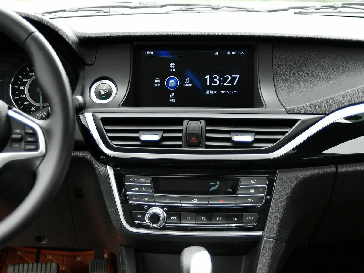 Soueast V6 Cross 2013 – 2015 Хэтчбек 5 дв. — 照片 8