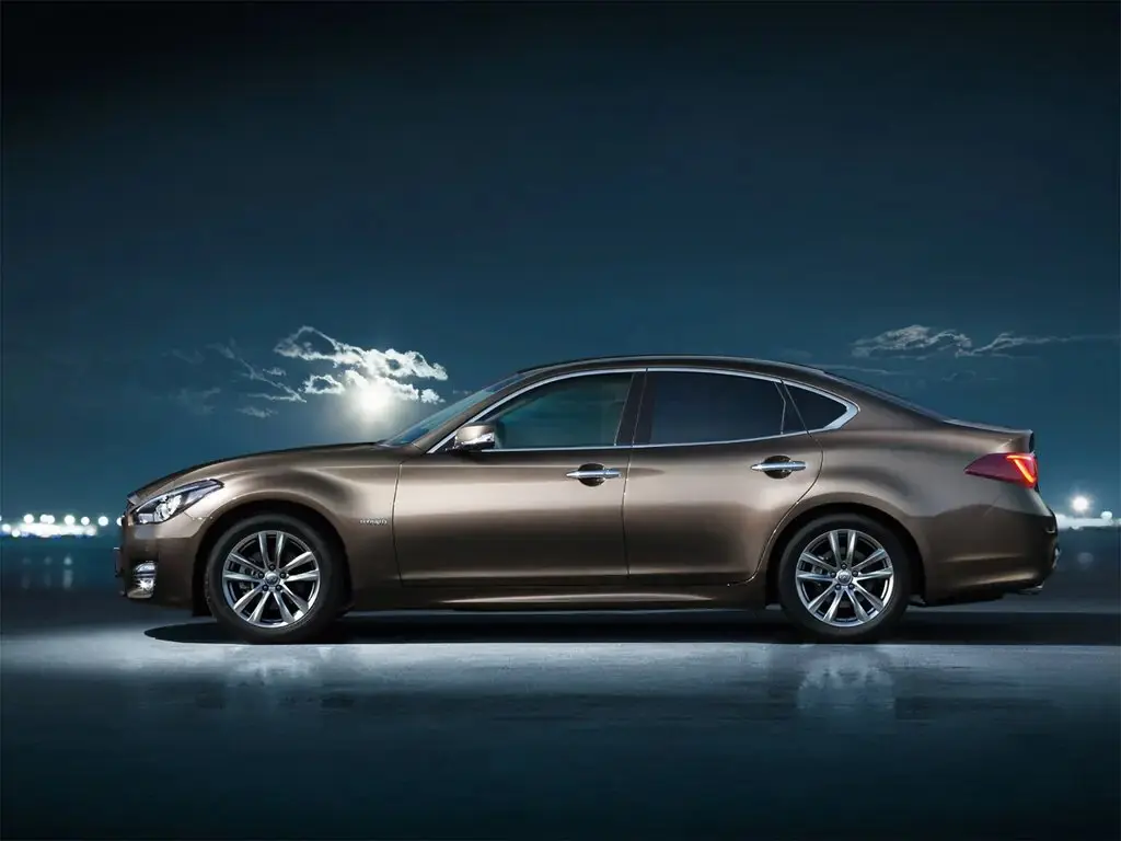 Nissan Fuga II Рестайлинг Седан — сүрөт 2