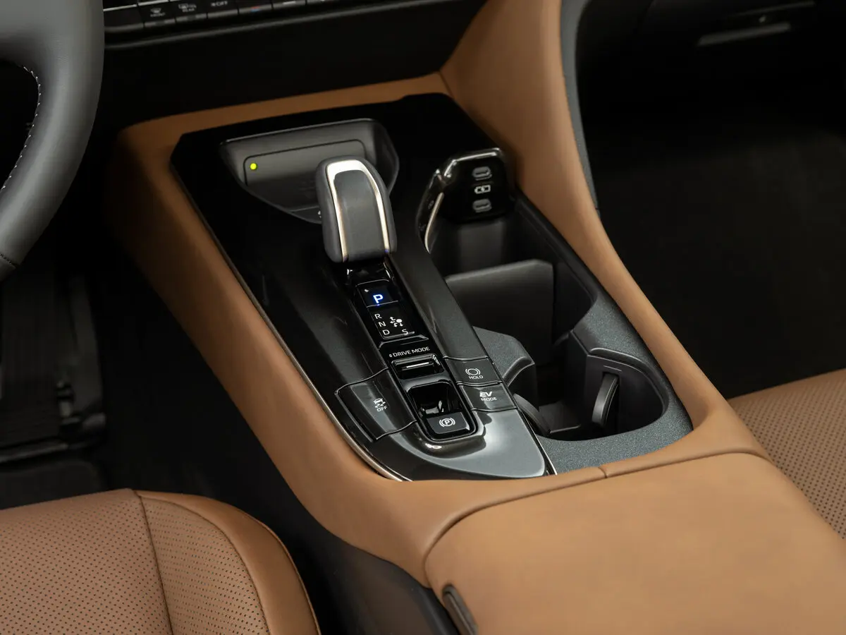 Toyota Crown XVI (S230) Внедорожник 5 дв. Estate/Signia — сүрөт 12