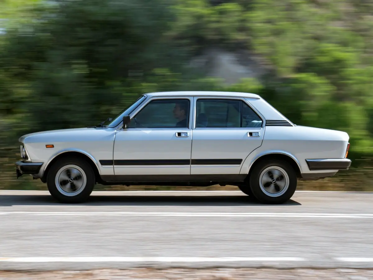 SEAT 132 1973 – 1982 Седан — сүрөт 2