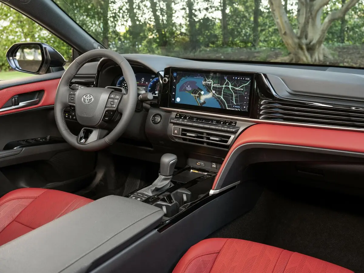 Toyota Camry IX (XV80) Седан — сүрөт 6