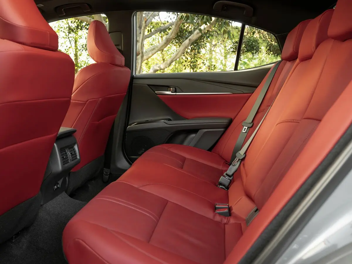 Toyota Camry IX (XV80) Седан — сүрөт 10