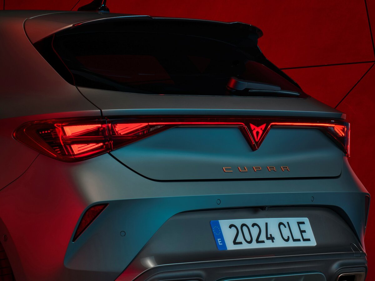 Cupra Leon I Рестайлинг Хэтчбек 5 дв. — фото 9