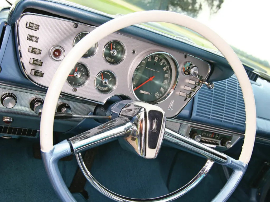 Plymouth Fury III Кабриолет — сүрөт 5