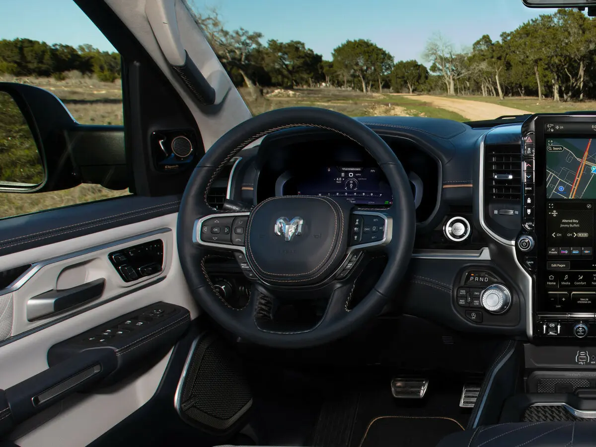 Ram 1500 V Рестайлинг Пикап Двойная кабина Crew Cab — сүрөт 8